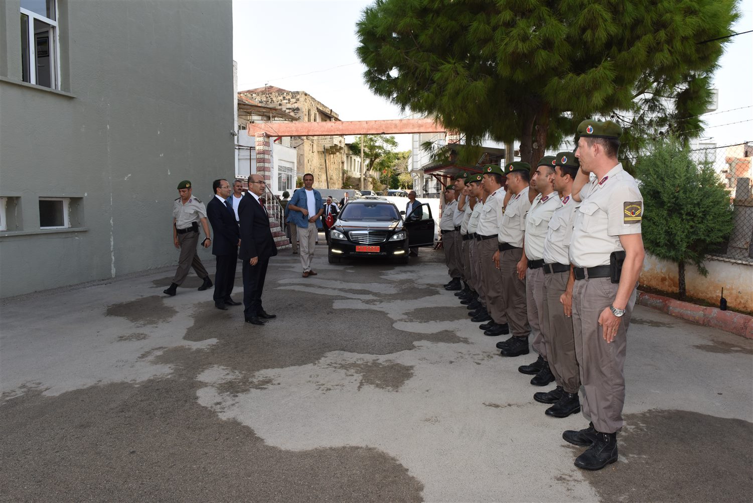 vali mahmut demirtas yumurtalik ta incelemelerde bulundu