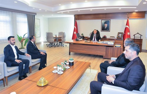Müsiad Adana Şube Başkanı Tekdemir Ve Yeni Yönetim Kurulu Üyelerinden Vali Elban’a Ziyaret